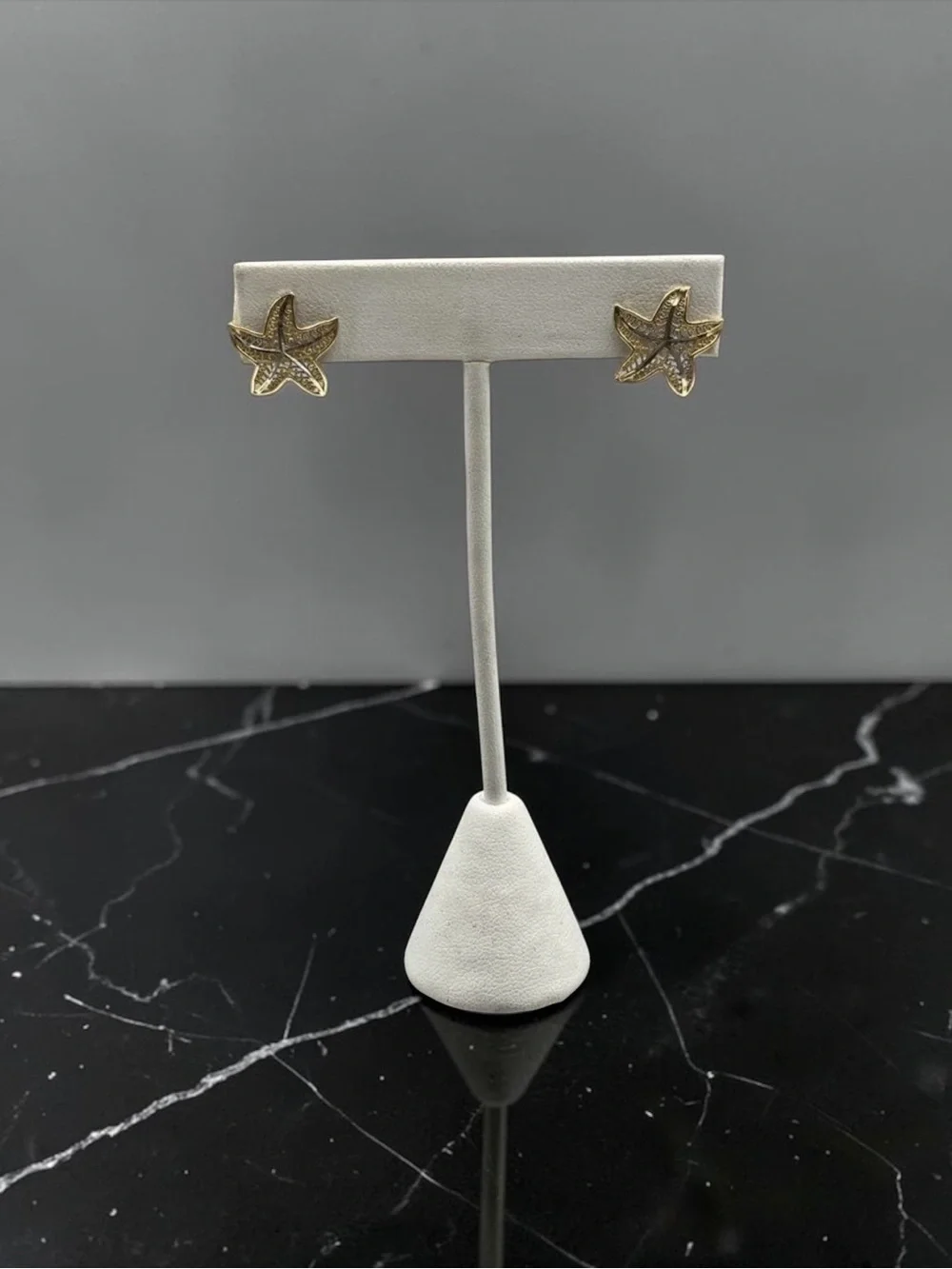 The Unbranded Brand stunning 14k